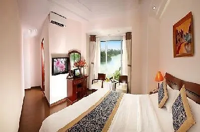 Hotel Golden Lake